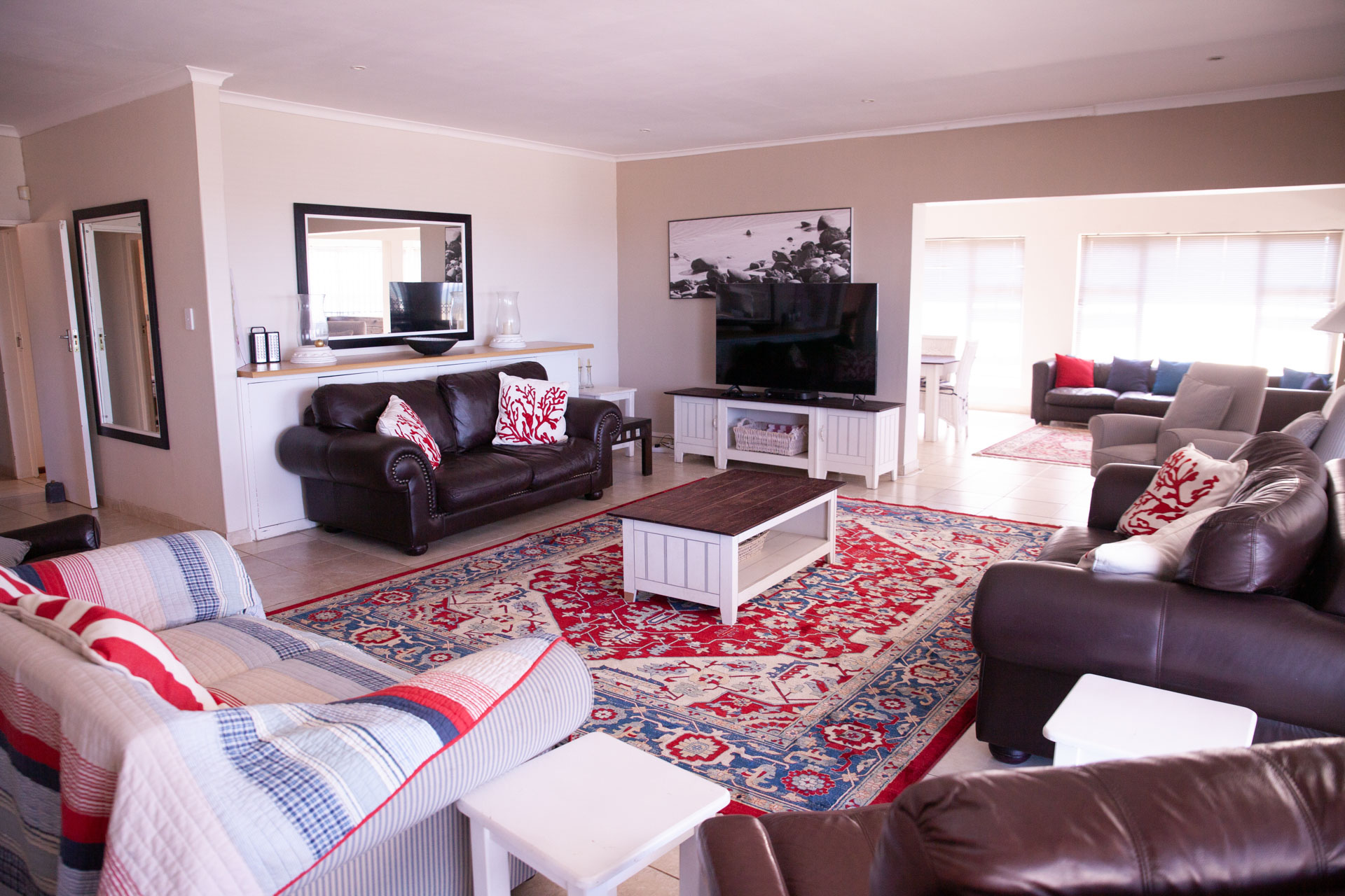 Art Muse Collective_Accommodation Jeffreys Bay_5 Day Art Retreat